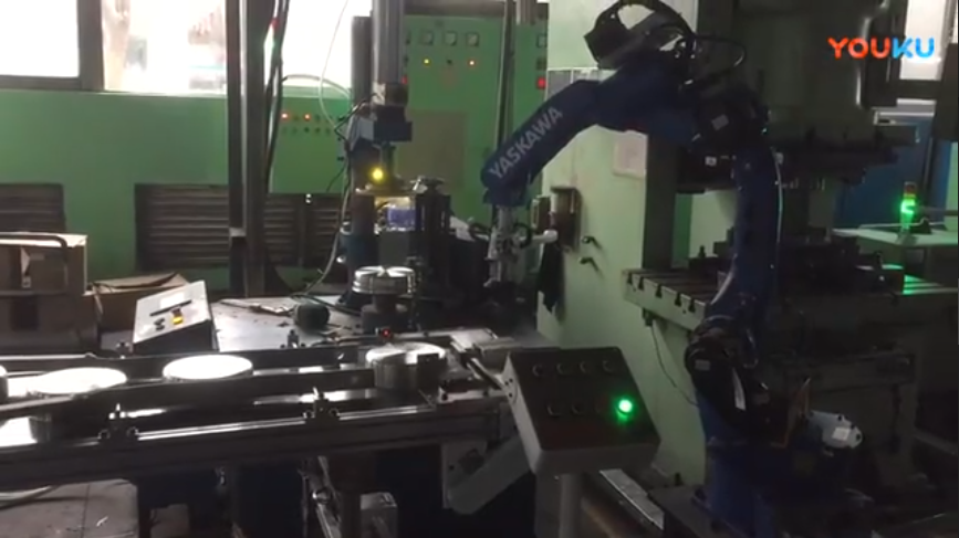 中山关节机器人蒸笼生产视频