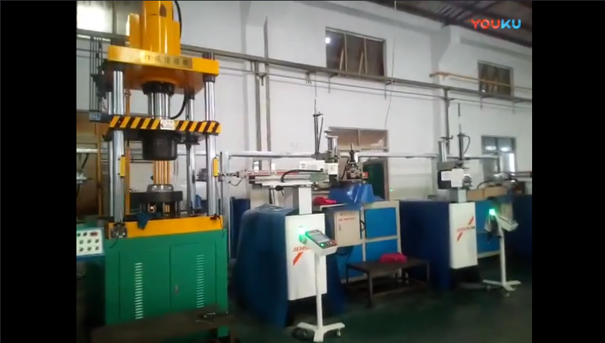 南京冲压自动机械手在电水壶生产线中的应用