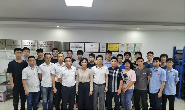 遵义成长在左，感恩在右|凯硕科技-梁銶琚职校2020年校企合作实习生总结会圆满结束
